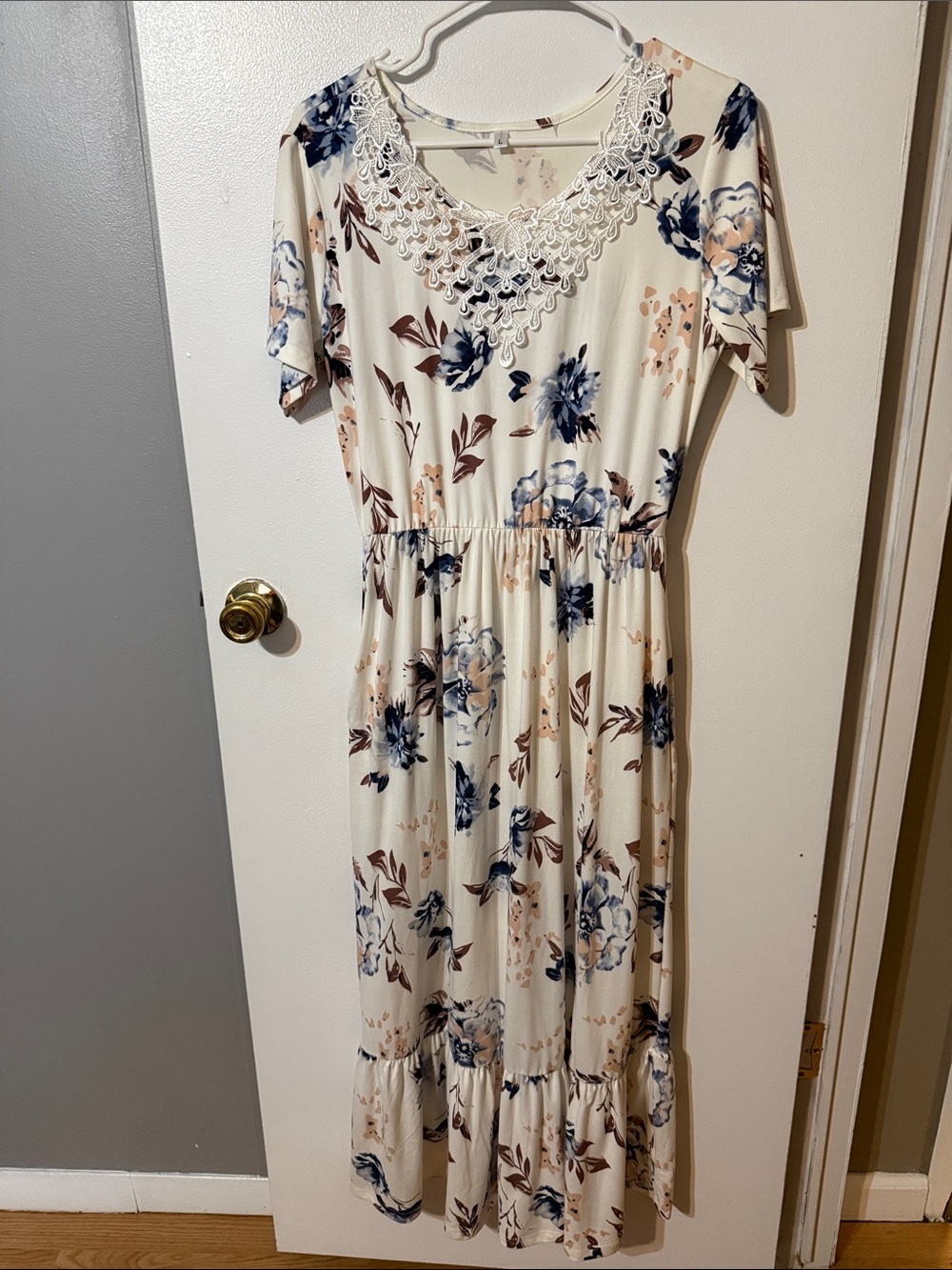 Floral Lace-Trim Cream Maxi Dress with Blue & Brown Print